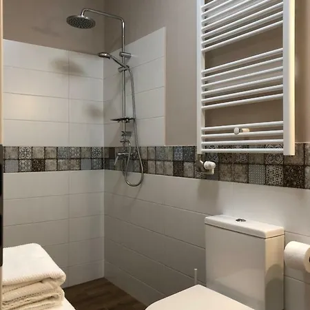 Apartamento White Crow House
