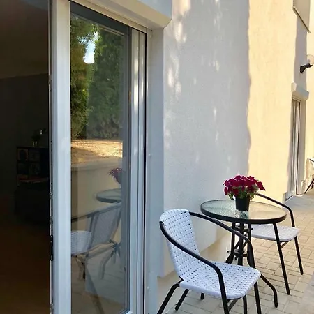 White Crow House Apartman Hévíz