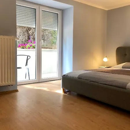 Lägenhet White Crow House