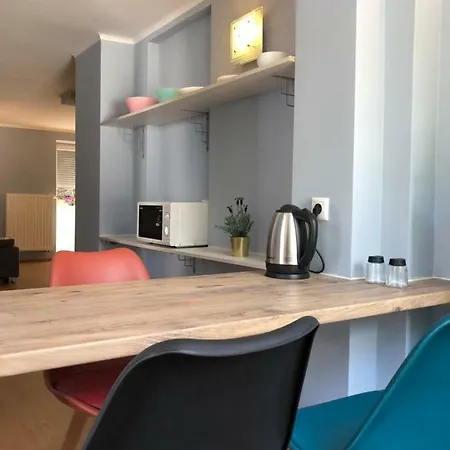 White Crow House Lägenhet *