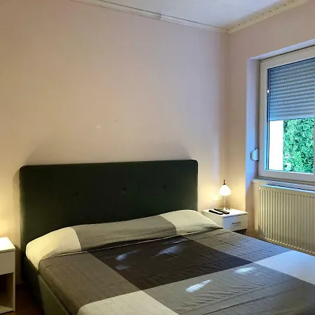 Apartamento White Crow House