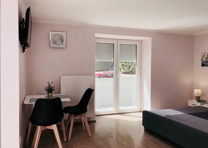 White Crow House Apartment Heviz