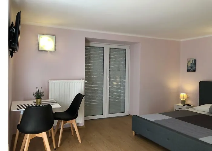 Apartament White Crow House *