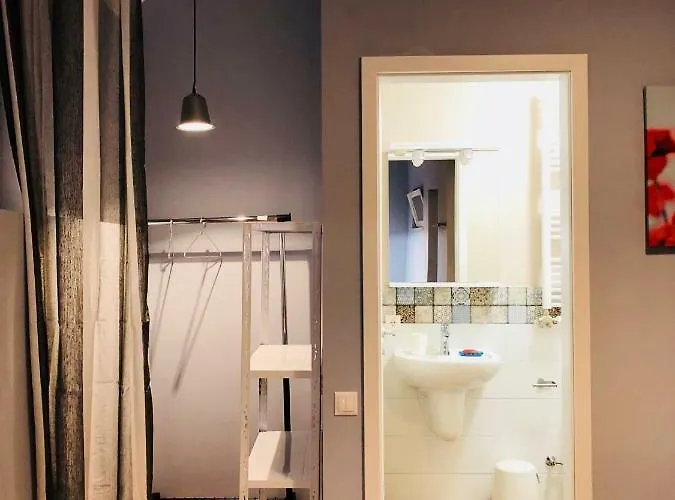 Apartament White Crow House